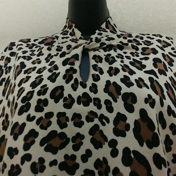 August Silk Keyhole Neck Sweater - Picture 2 of 8